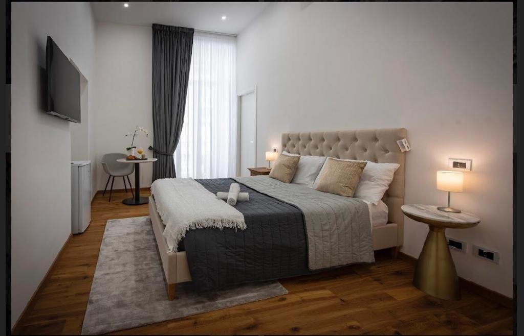 Downtown Napoli b&b Zewnętrze zdjęcie