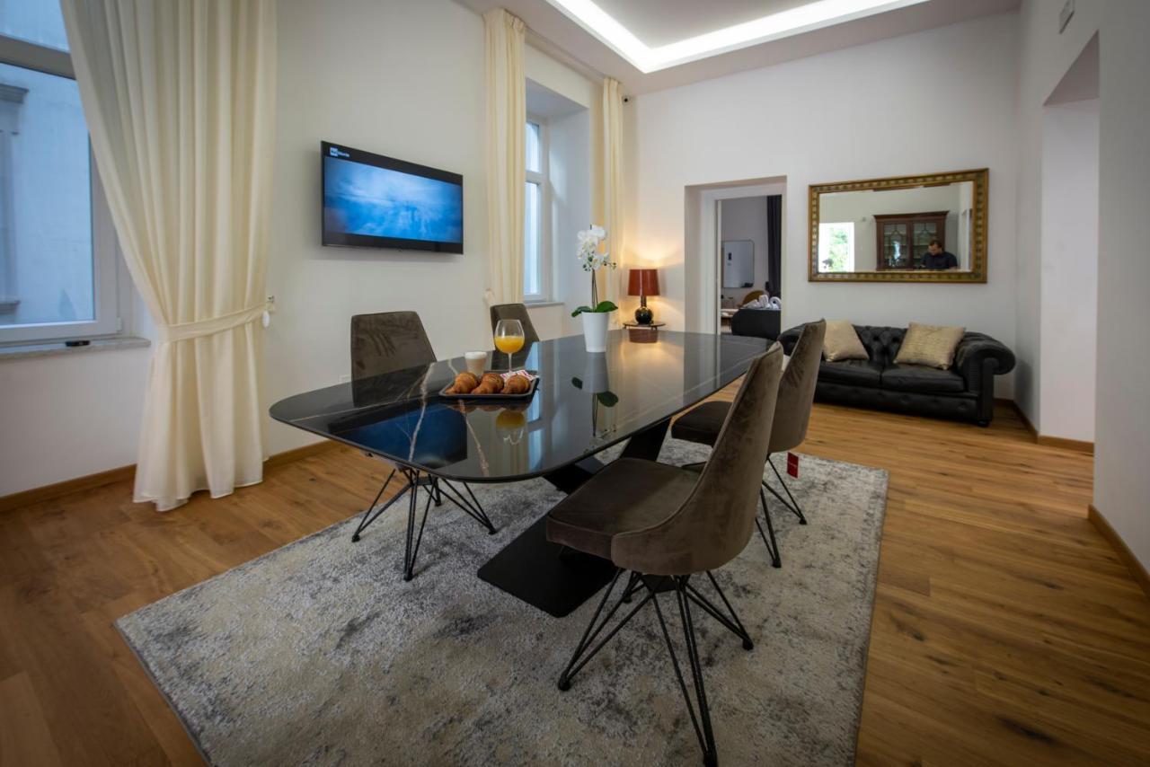 Downtown Napoli b&b Zewnętrze zdjęcie